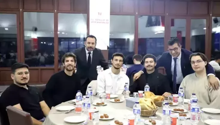Kütahya’da Geleneksel Kampüs İftarları Düzenlendi