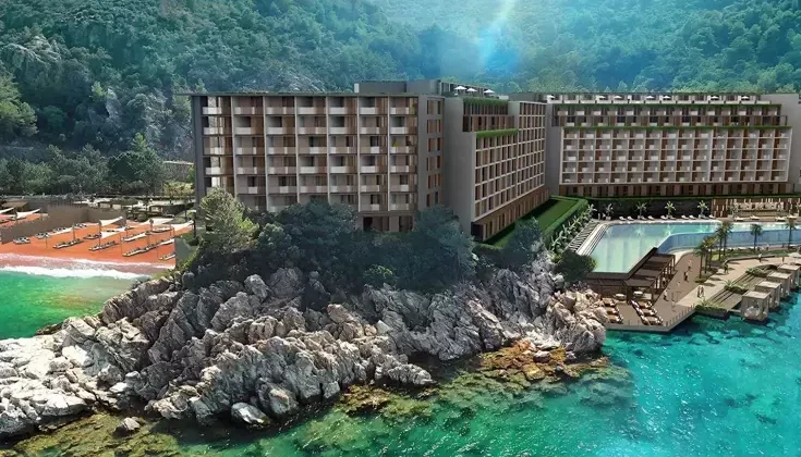 Ünlü otel her an yıkılabilir