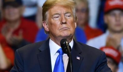 Trump’tan teknoloji ürünleri için yeni karar