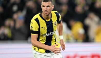 Dzeko’dan sürpriz paylaşım! Herkesin kafasını karıştırdı