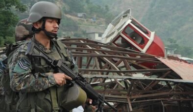Hindistan-Pakistan savaşı resmen başladı! Bilanço her saat artıyor