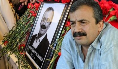 Aslen Türkmen kökenliydi ama Kürt müsünüz diye sorulduğunda…